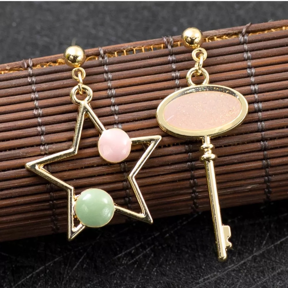 Retro Dangle Glitter Key and Star Earrings